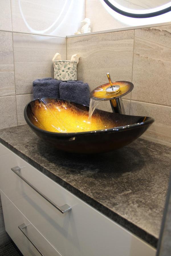 شقة Izzy Apartament ميسكولك المظهر الخارجي الصورة