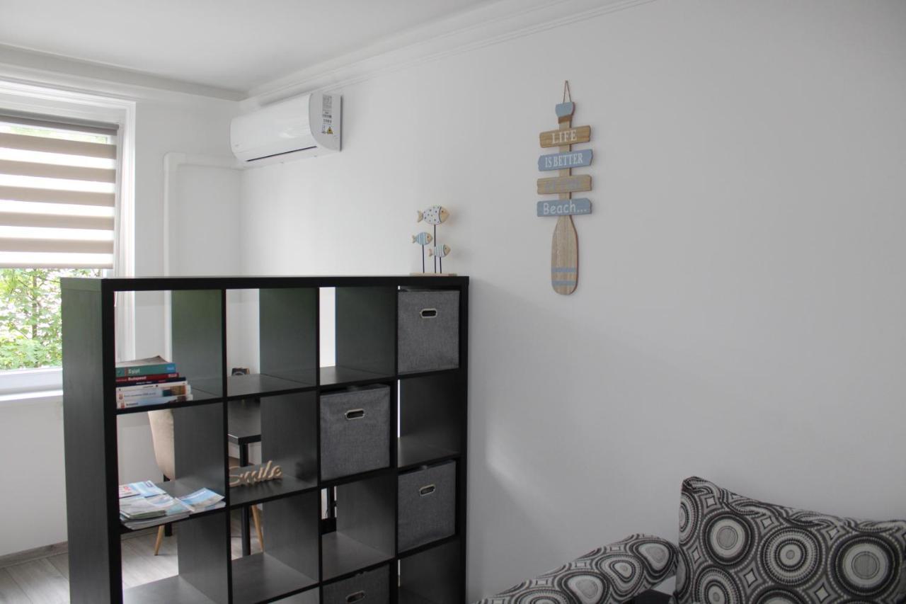 شقة Izzy Apartament ميسكولك المظهر الخارجي الصورة