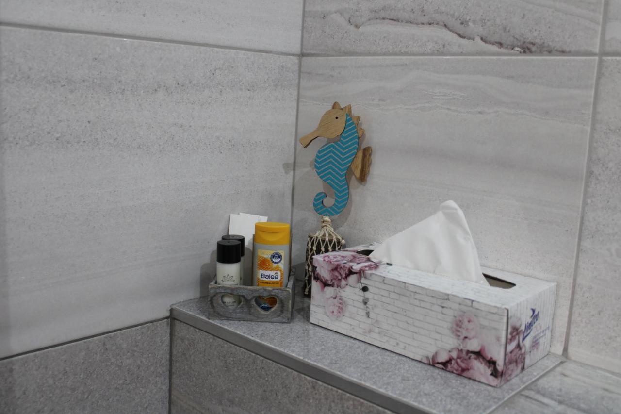 شقة Izzy Apartament ميسكولك المظهر الخارجي الصورة